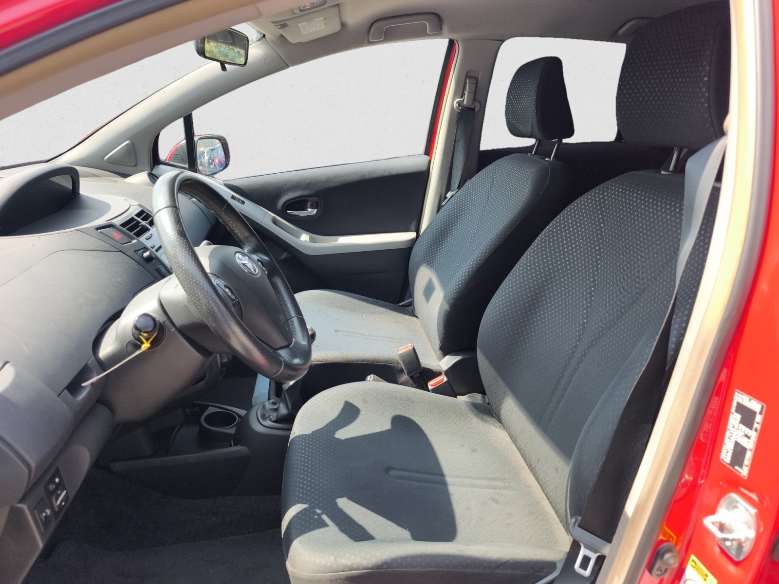 TOYOTA YARIS 1.4 D-4D 90CV 6VELOCIDADES
