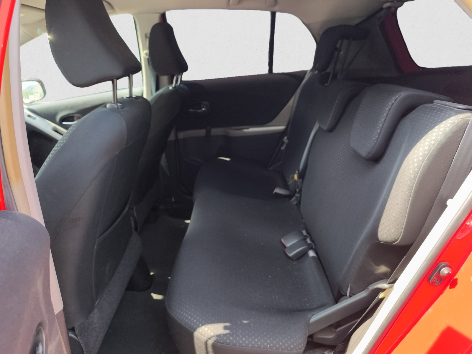 TOYOTA YARIS 1.4 D-4D 90CV 6VELOCIDADES