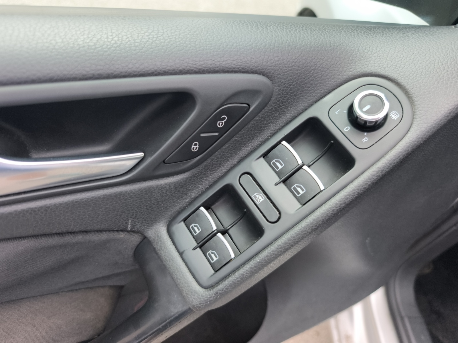VOLKSWAGEN GOLF VI 2.0 TDI 110CV SPORT