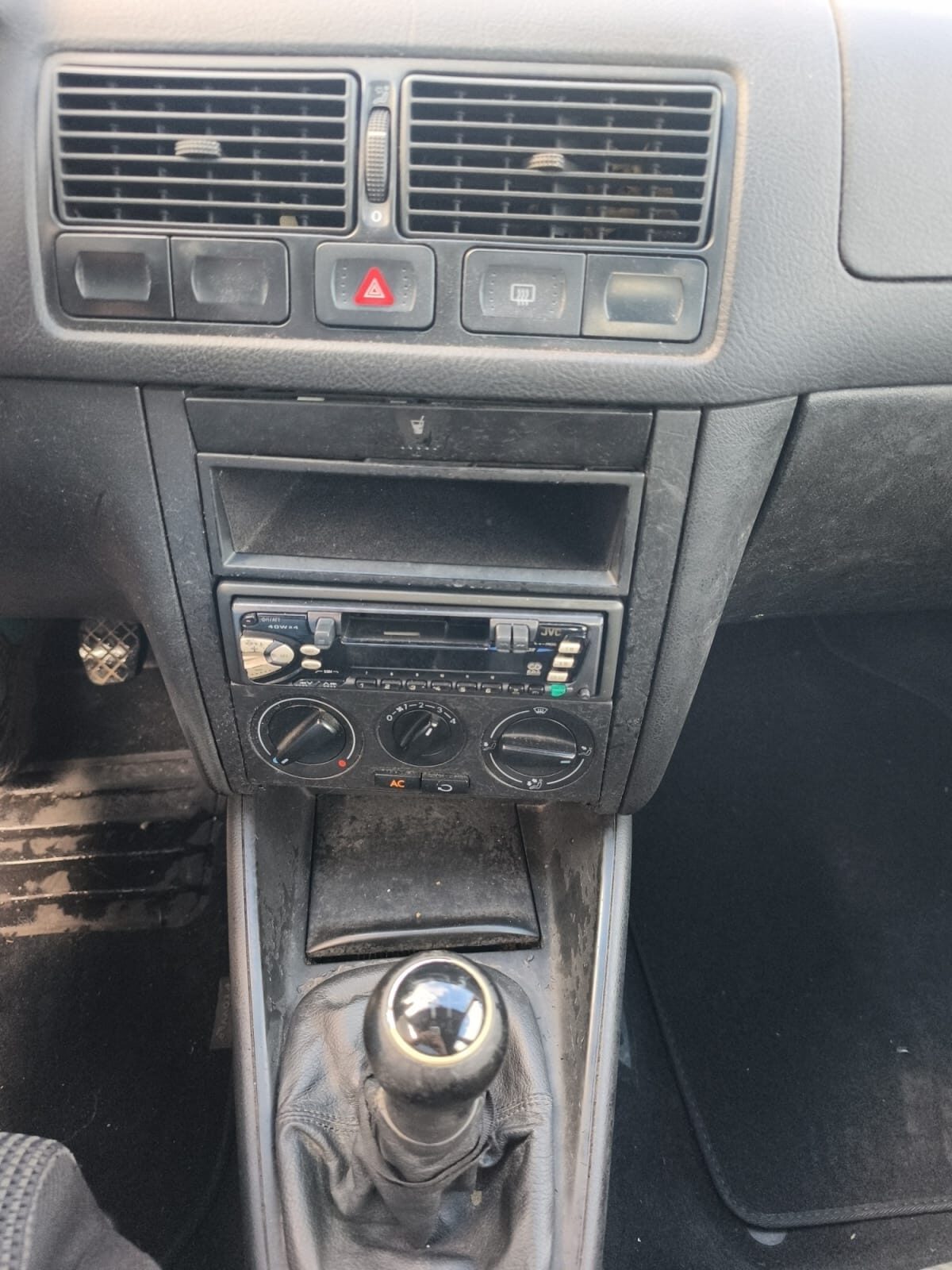 VOLKSWAGEN GOLF 1.9 TDI 110CV