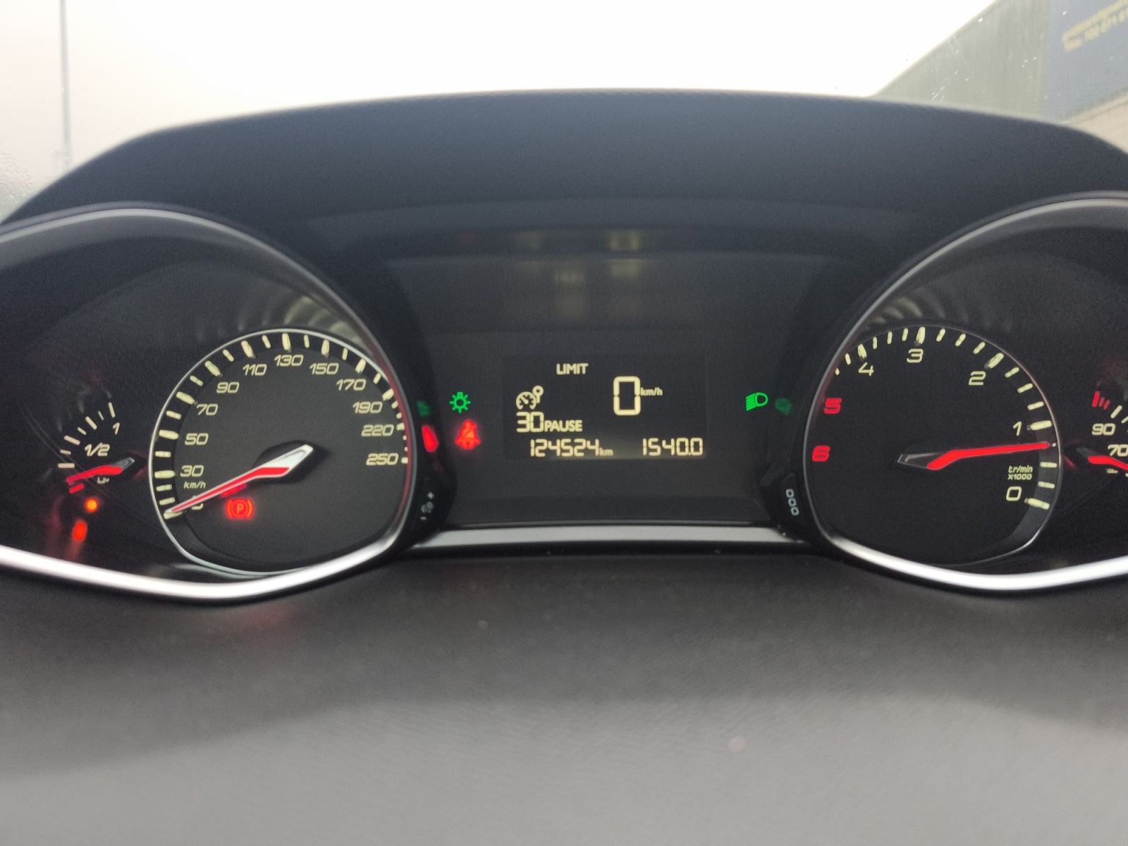 Peugueot 308 2.0 BlueHDI 150cv 6velocidades año 2016