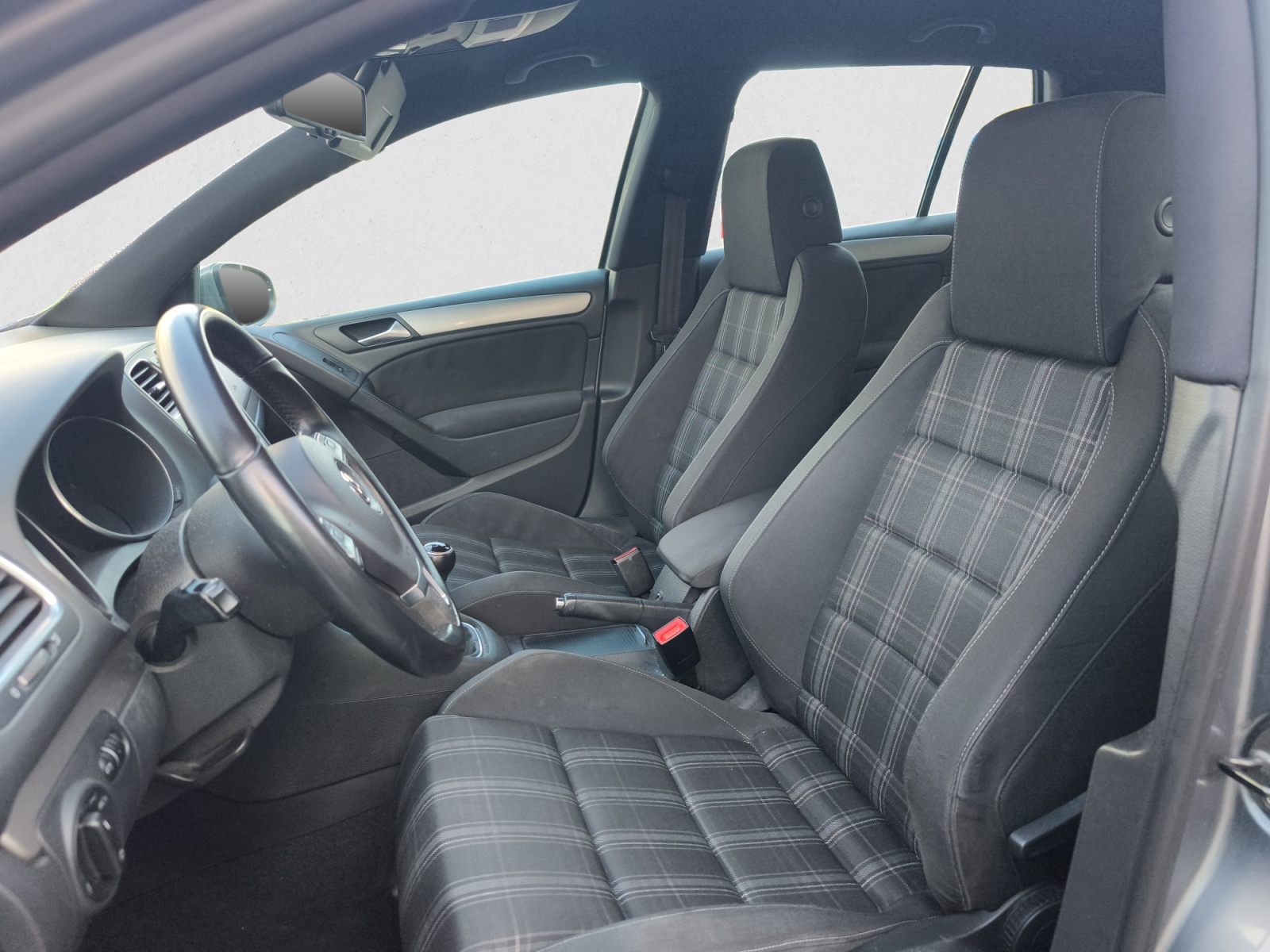 VOLKSWAGEN GOLF VI 2.0 TDI 140CV