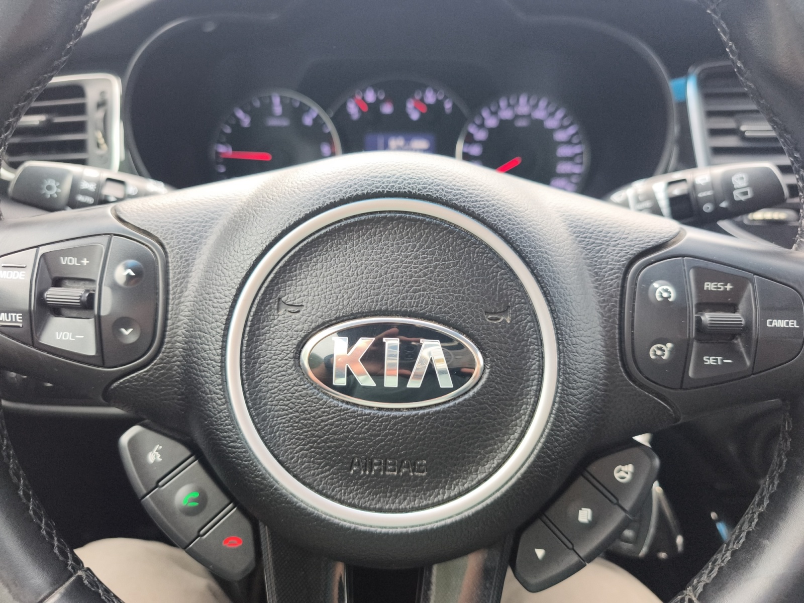 KIA CARENS 1.7 CRDI UEFA EURO2016 115CV